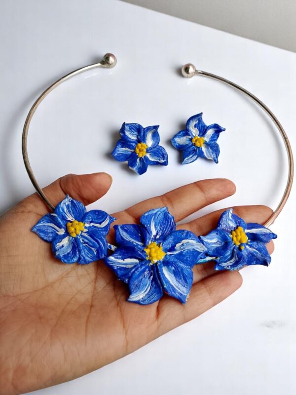 Handmade Blue Floral Hasuli Necklace with Earrings – Clay Jewelry Set - Image 3