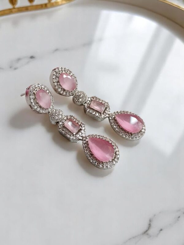 Premium Quality Drop Earrings – Elegant Statement Jewelry - Image 3