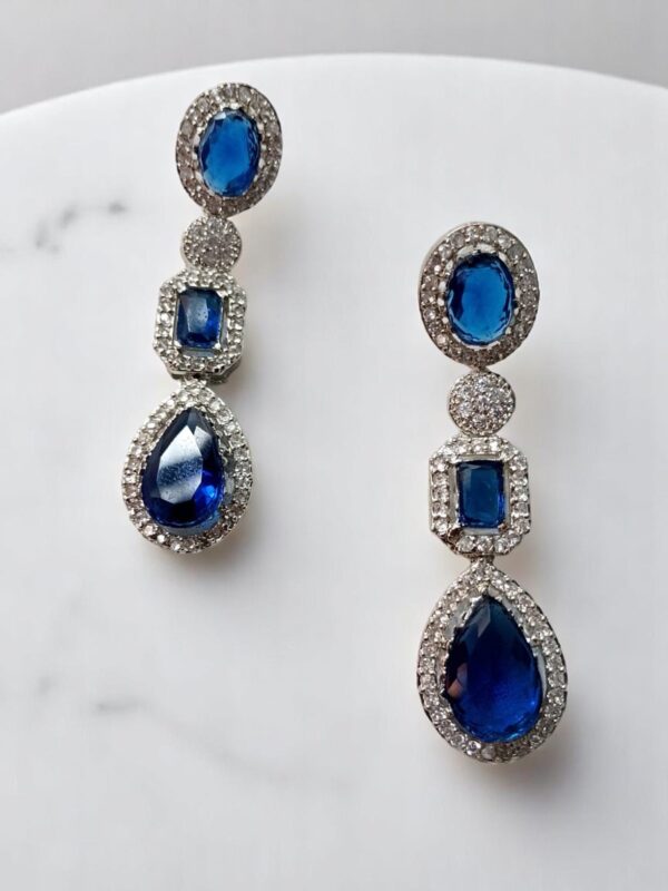 Premium Quality Drop Earrings – Elegant Statement Jewelry - Image 4