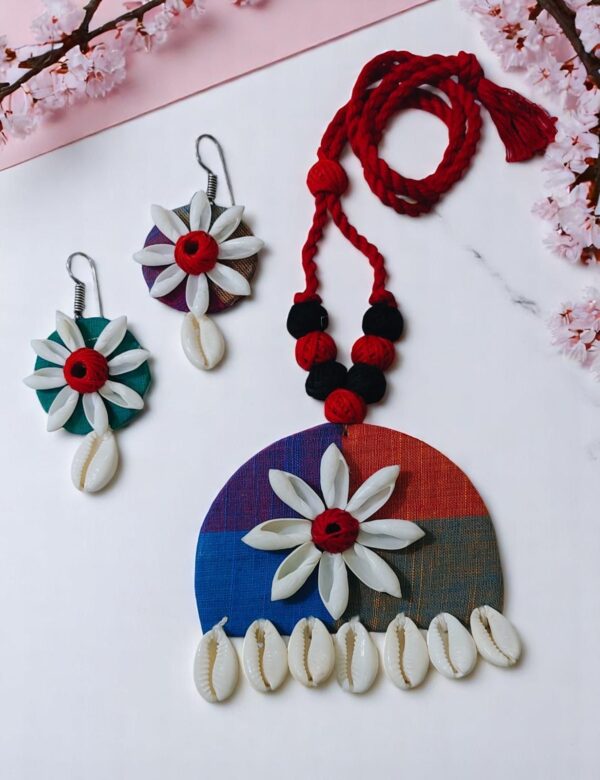 Hand-Crafted Natural Sea Shell Necklace Set