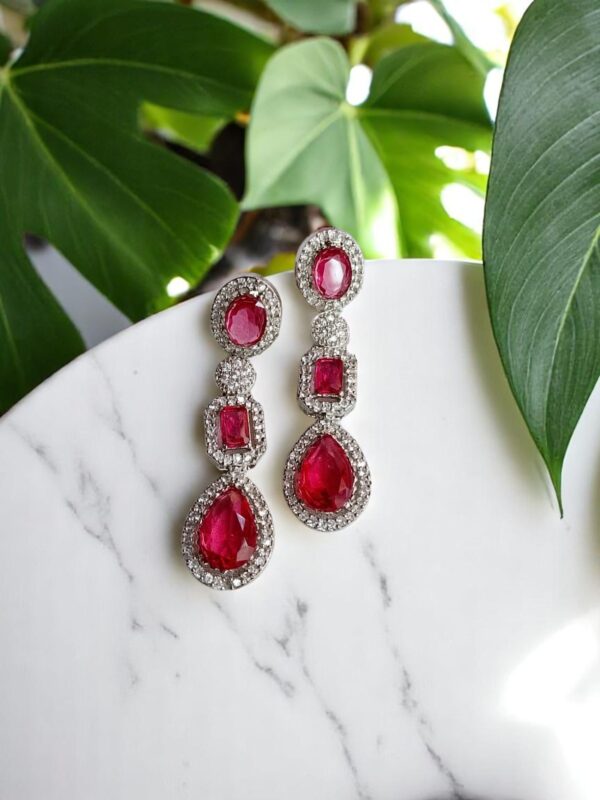 Premium Quality Drop Earrings – Elegant Statement Jewelry