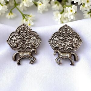 Oxidised Horse Motive Earring