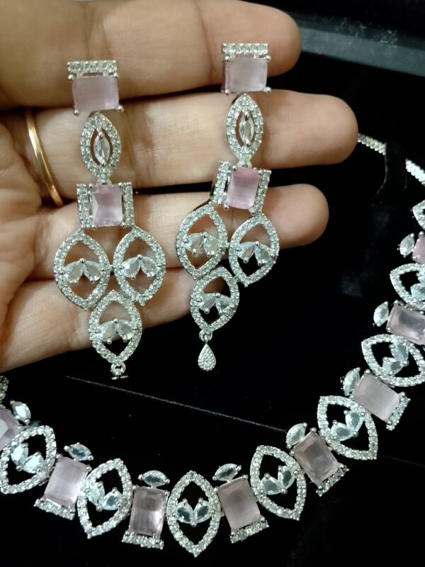 Pink ad stone necklace - Image 3