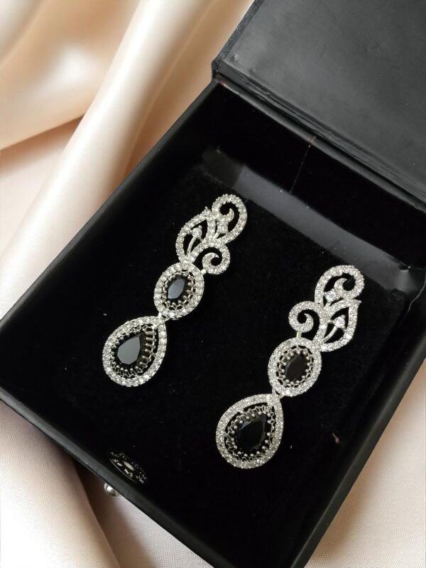 Black Ad Stone Earring Pair
