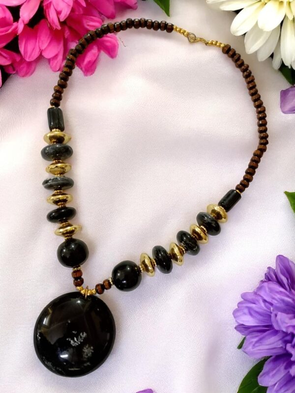 Elegant Green, Rani, Black 3 Pcs Necklace Set - Image 6