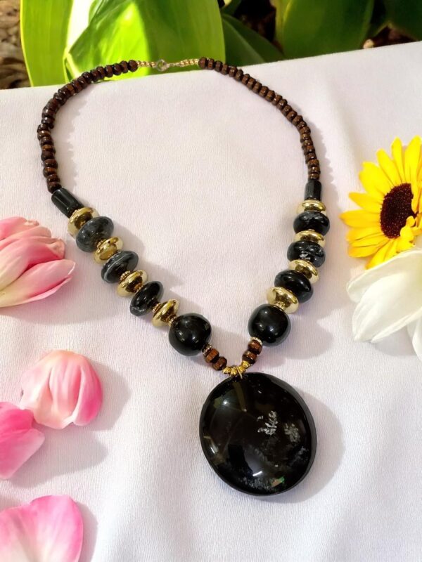 Elegant Green, Rani, Black 3 Pcs Necklace Set