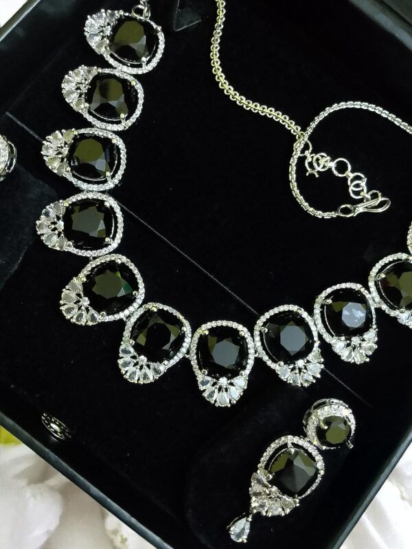 Black Ad Stone Necklace With Earring Pair - Image 2