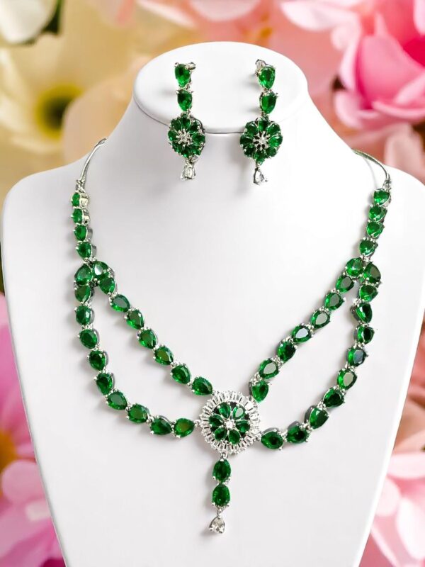 American Diamond Jewelry Set – Necklace, Earrings, Finger Ring & Maang Tikka