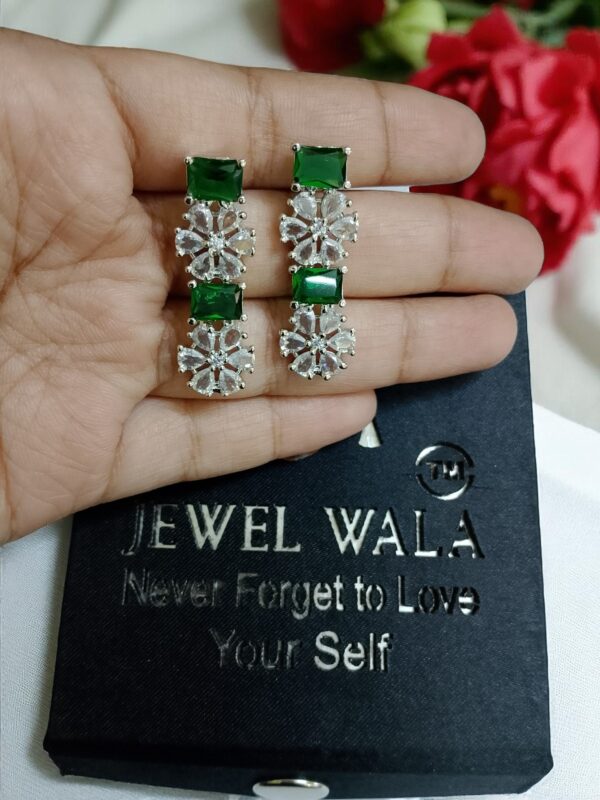 Green & White Ad Stone Necklace with Earring Set - Image 4