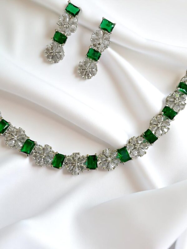 Green & White Ad Stone Necklace with Earring Set - Image 3