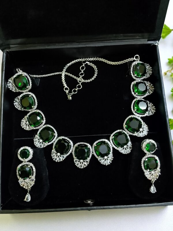 Green Ad Stone Necklace With Earring Pair