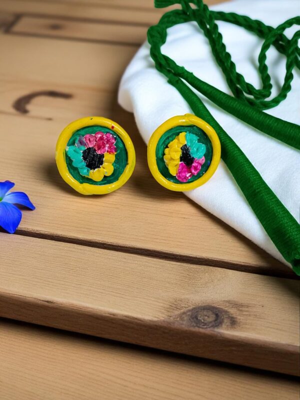 Handmade Necklace Featuring Woman in Green Saree | Clay Art Statement Necklace | Boho Folk Jewelry Set (Copy) - Image 4