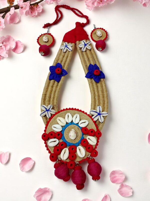 Handmade Ethnic Jute Necklace with Shells