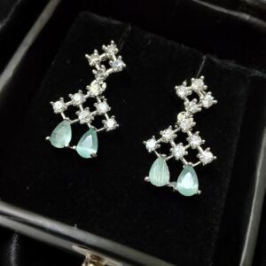 Gorgeous Mint Green Ad Stone Neckalec