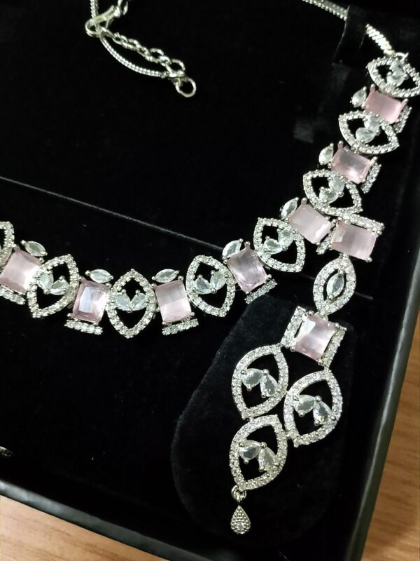 Pink ad stone necklace - Image 2