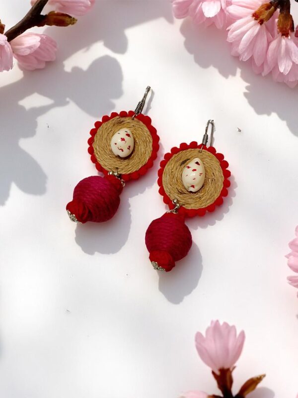 Handmade Ethnic Jute Necklace with Cowrie Shells & Thread Work - Image 2