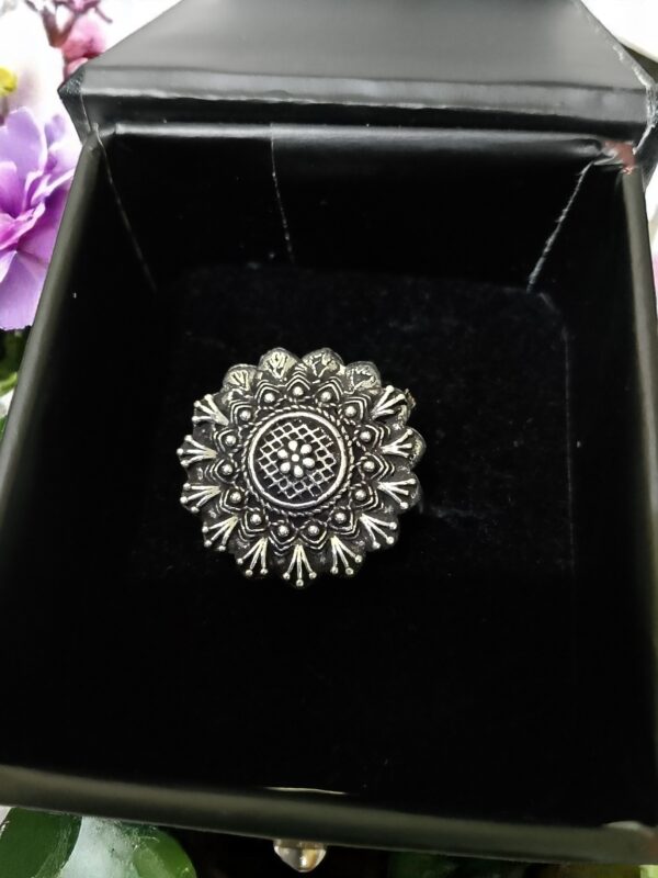 Antique Oxidised Silver Tone Statement Ring - Image 2