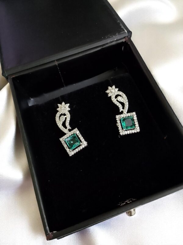 Sky Ad Stone Small Earring Pair