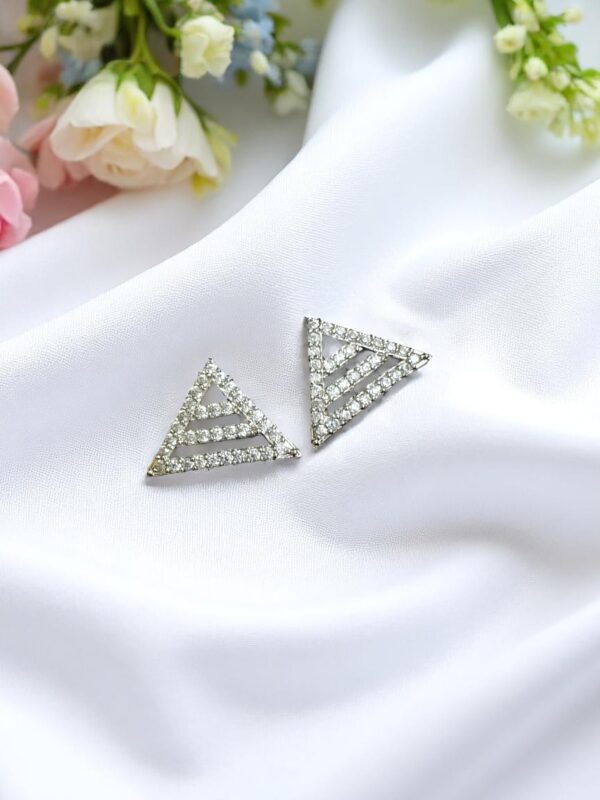 White Ad Stone Earring Pair