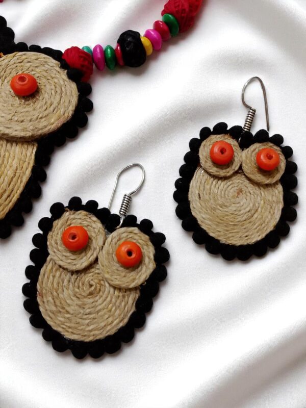 Multicolor Handmade Jute Necklace With Earring - Image 3