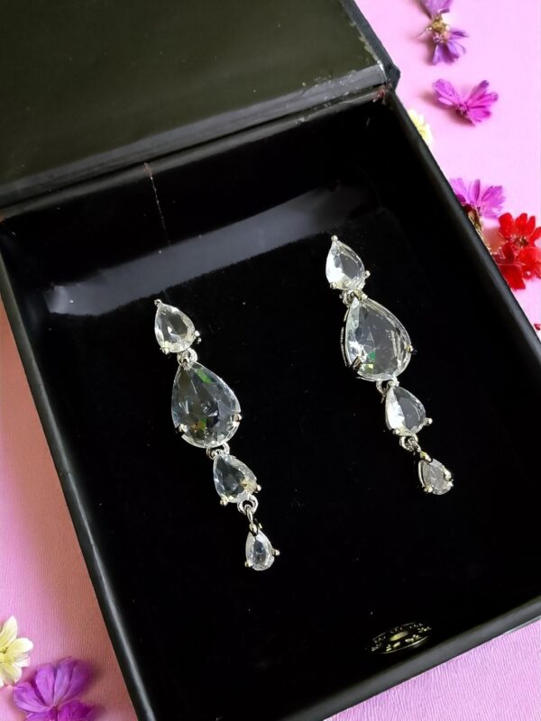 White Ad Stone Earring Pair