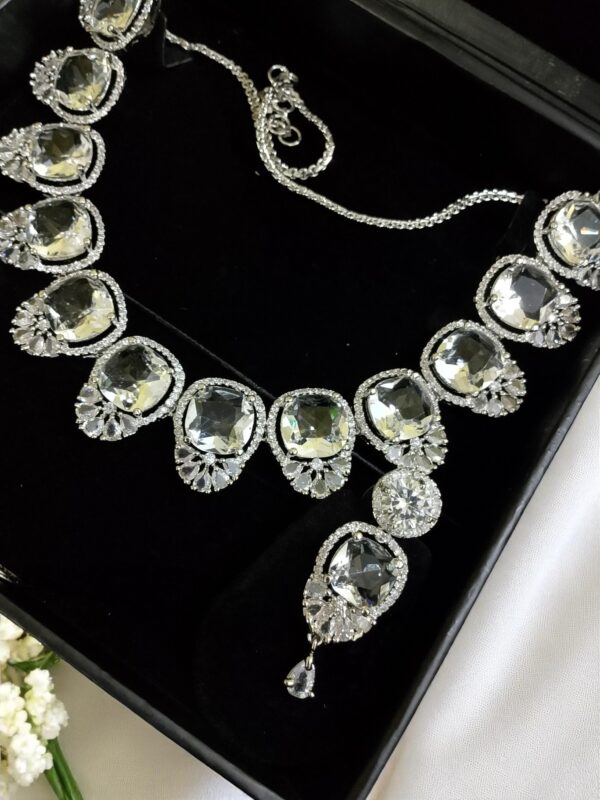 White Ad Stone Necklace With Earring Pair - Image 2