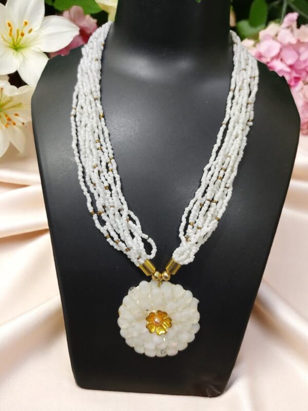 White Beads Necklace with Flower Pendent