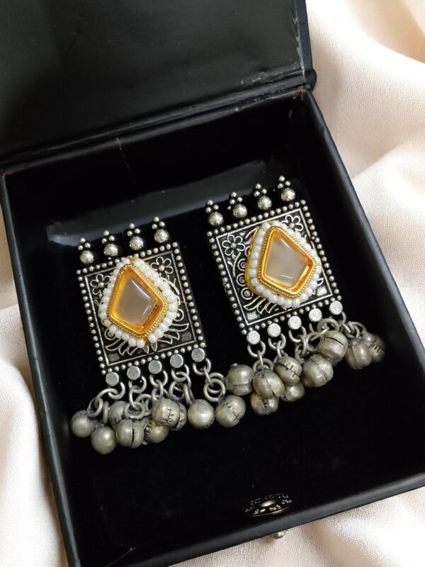 White Stone Oxidised Earrings with Ghungroo - Image 3