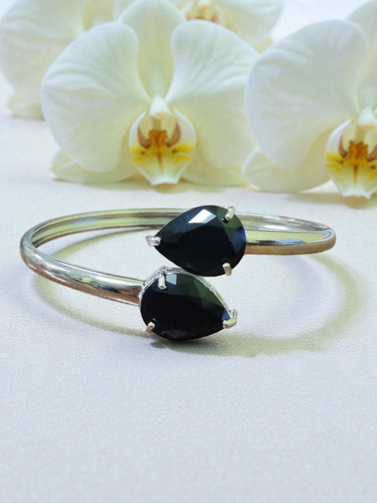 Jewel Wala Elegant American Diamond Rhodium Plated Bracelet - Image 3